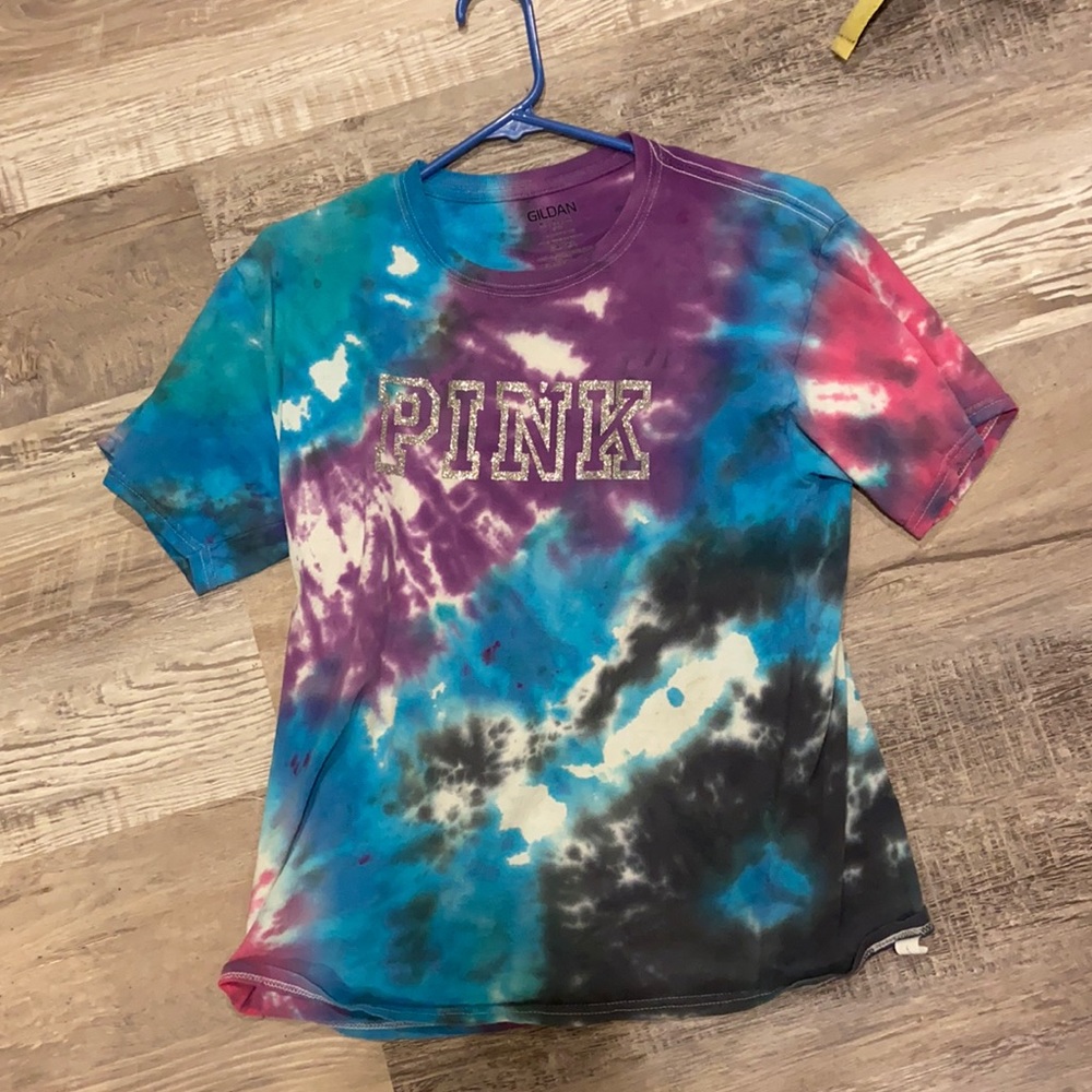 off brand victoria secretive die t shirt